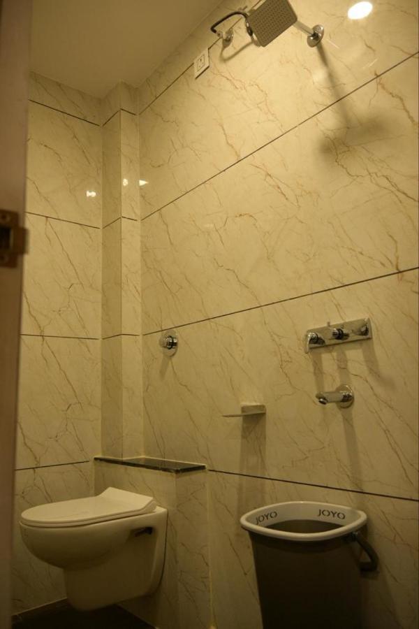Hotel Anand Ujjain Extérieur photo